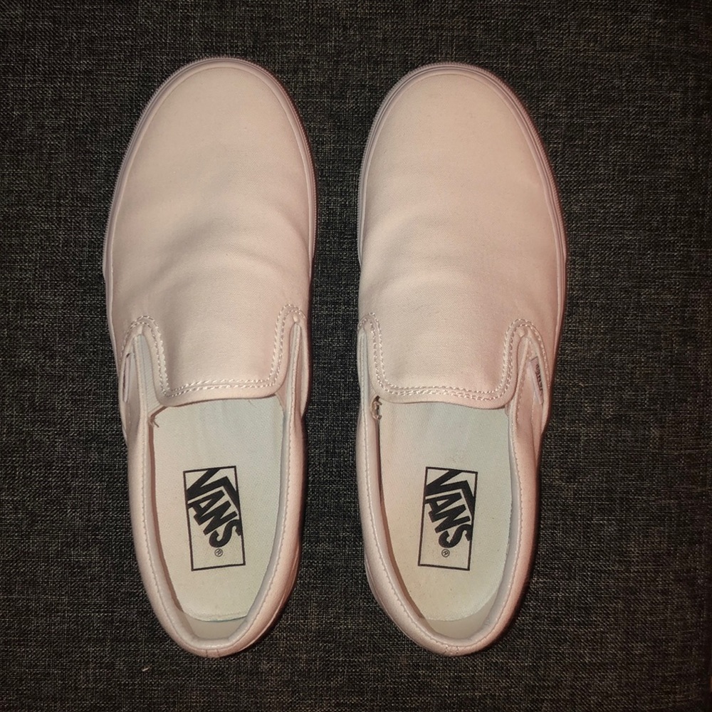 White slip on Vans